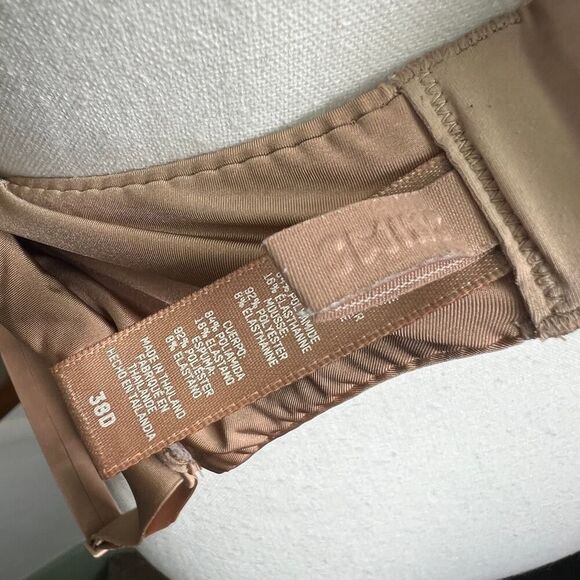 SKIMS weightless scoop bra clay size 38‎ D - Picture 7 of 11